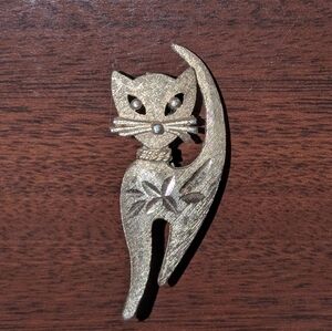VINTAGE MAMSELLE Signed Mid-Century Modern Textured Gold Cat Kitty Pin Brooch
